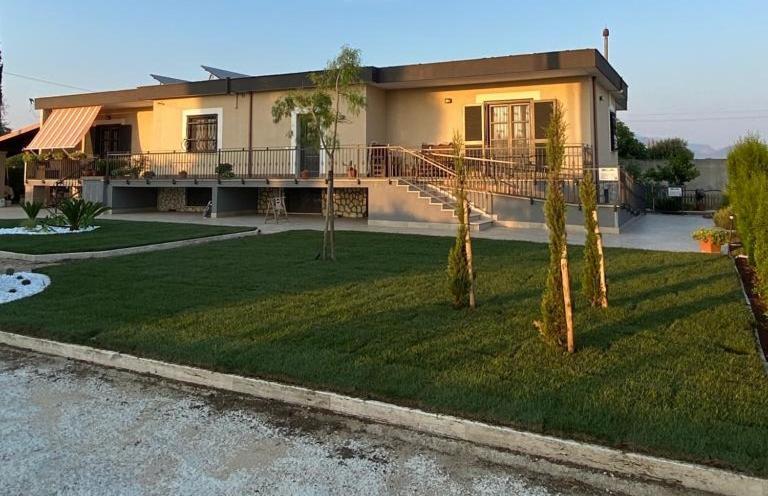 La Casa Del Borgo-Intero Appartamento 라티나 외부 사진